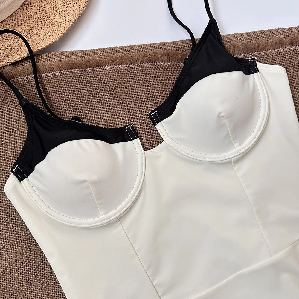 One Piece Swimsuit 2024 New Swimwear Black White Women Bathing Suit Beachwear Vintage Retro Monokini Swim Maillot de bain