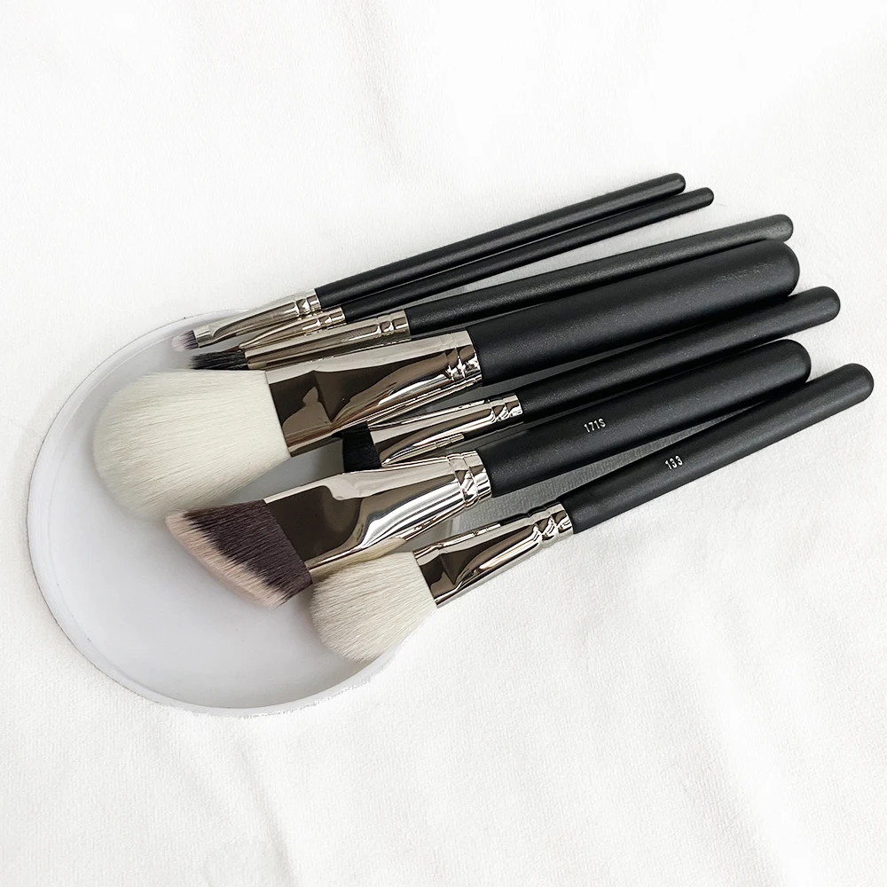 Makeup Brushes Set 135s Powder 171S Foundation 133 Cheek Blush 286s Tapered Eye Blending 106 Concealer Cosmetic Tools