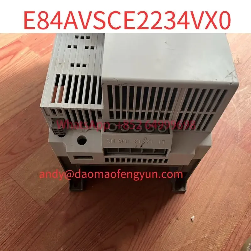 

Second-hand Frequency converter E84AVSCE2234VX0 test OK