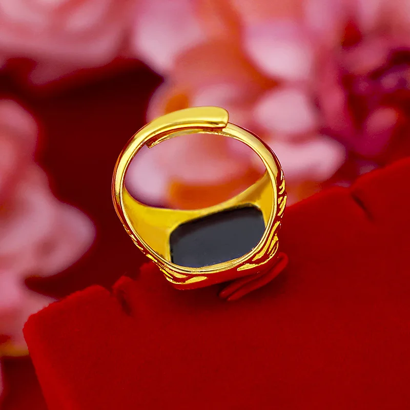 Anillo de hombre ajustable en oro de 24 quilates AU999 |   Rubí ovalado con halo de diamantes, superficie estampada en llamas, ajustable y conuda