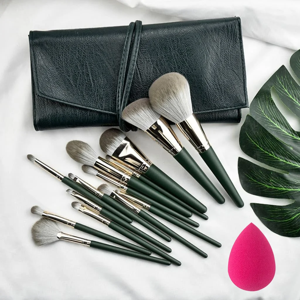 

Professional 14Pcs Makeup Brush Set Eye Face Foundation Concealers Blush Powder Eye shadow Cosmetic Brushes Christmas Gift Women