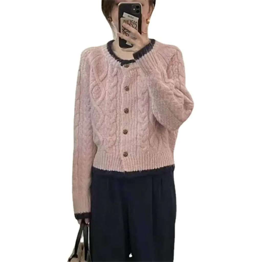 

Women's Korean Style Contrast Color Design Cashmere Sweater Coat Short Knitted Cardigan for Autumn And Winter Lazy Style