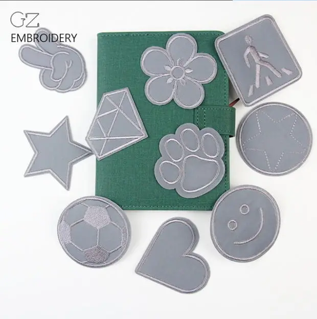 10 Pcs/Lot Laser Glare Patches Popular Embroidered Clothing Hat Bag Shoe Repair Material Phone Gift Box Decor DIY Accessory