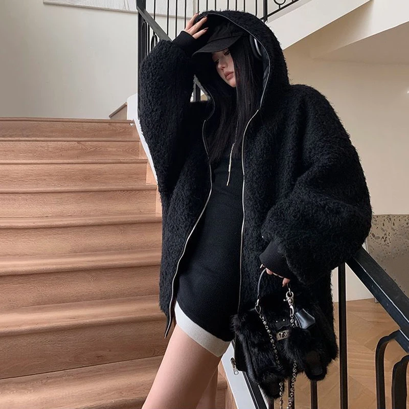 Schwarz Faux Lämmer Pu Jacke Frauen Y2K Winter Warm Lose Zipper Mit Kapuze Mäntel Streetwear Doppelseitige Tragen Alle Spiel Oberbekleidung Neue