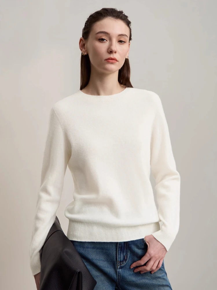 เสื้อสเวตเตอร์ผู้หญิง AMII คอโอ แขนยาว ทรงหลวม ผ้าแคชเมียร์ เสื้อกันหนาวผู้หญิง ฤดูหนาว 2025 รุ่นใหม่ ผ้าวูลอเนกประสงค์ เสื้อตัวบนพื้นฐานสำหรับผู้หญิง 12543195