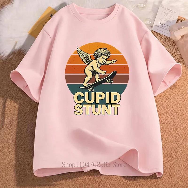 Cupid Stunt Graphic Print T-shirts Men Clothing Summe Casual Fashion Funny Meme Oversize O-Neck Short Sleeve Tops T-shirts