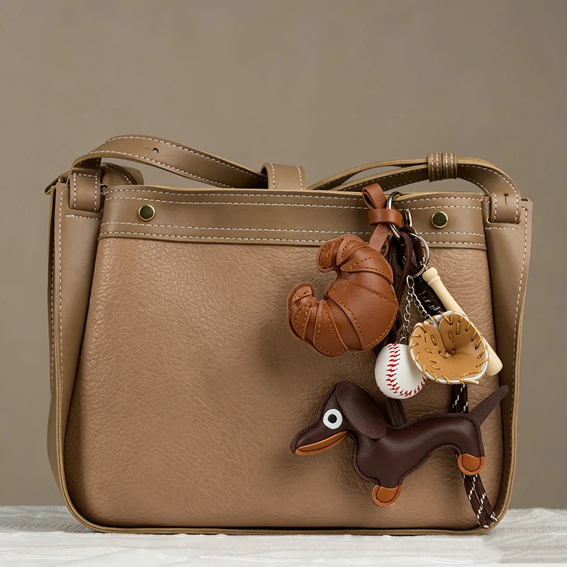 Bag Pendant Charms Cute Dachshund Leather Puppy Dog Keychain For Women Ornament Creative Rope Pendant Keychain Decor