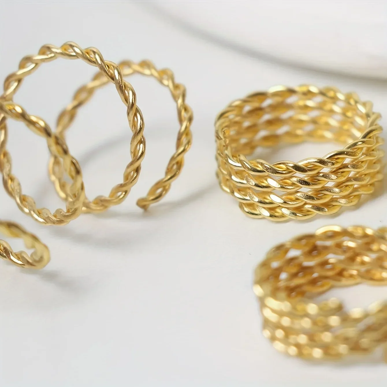 40pcs/set Dread Locks Hair Braiding Tool for Girls Women Men Golden Spring Spiral Hair Ring with Adjustable Extension Clips