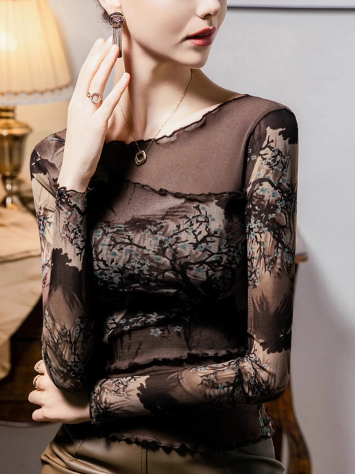 

One Neck Retro Printed Long Sleeved T-shirt with Sexy Mesh Stitching and Fashionable Top Oversized T Shirt Y2k Top