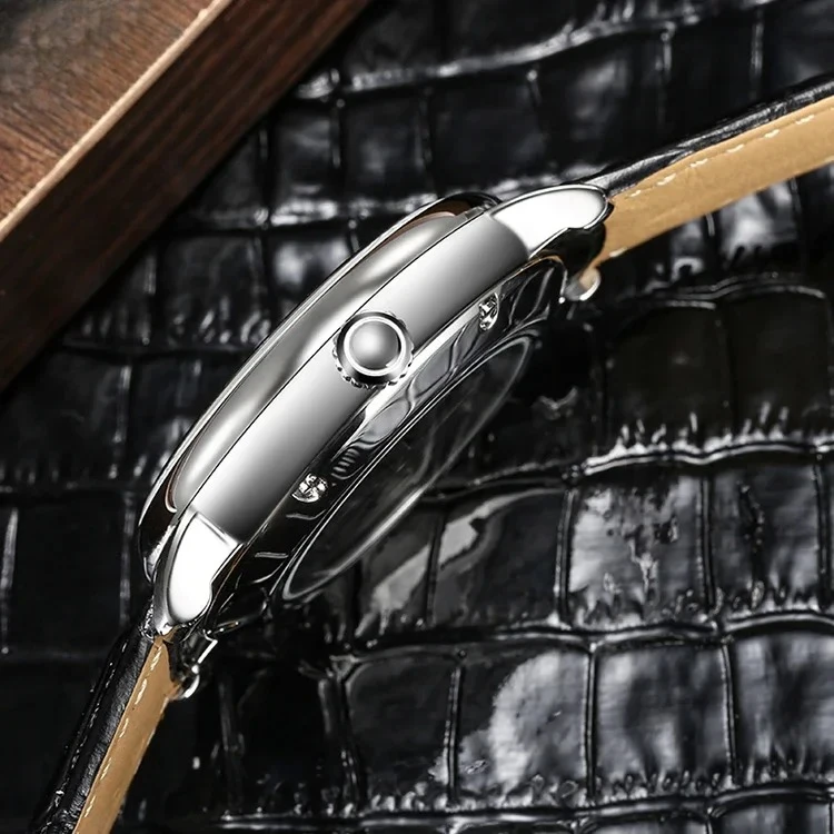 الموضة الكلاسيكية تجول ساعات معقد ثلاثة القرص عرض الوقت الزجاج المعدني اليابان 8215 حركة ساعة ميكانيكية للرجال