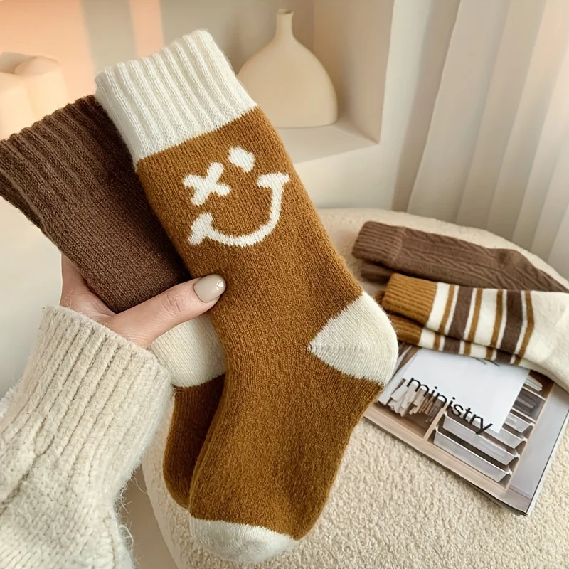 1/3/5Pairs Women's Winter Crew Socks Soft Warm Thick Striped Cable Knit Cozy Casual Boot Sock Breathable Sweat-Absorbing Elastic