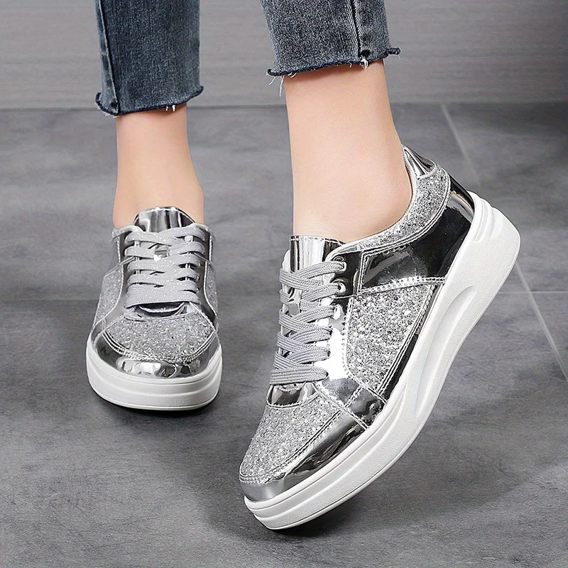 Fashionable glossy silver small white shoes for women\'s daily wear, casual shoes for students, and high rise board shoes