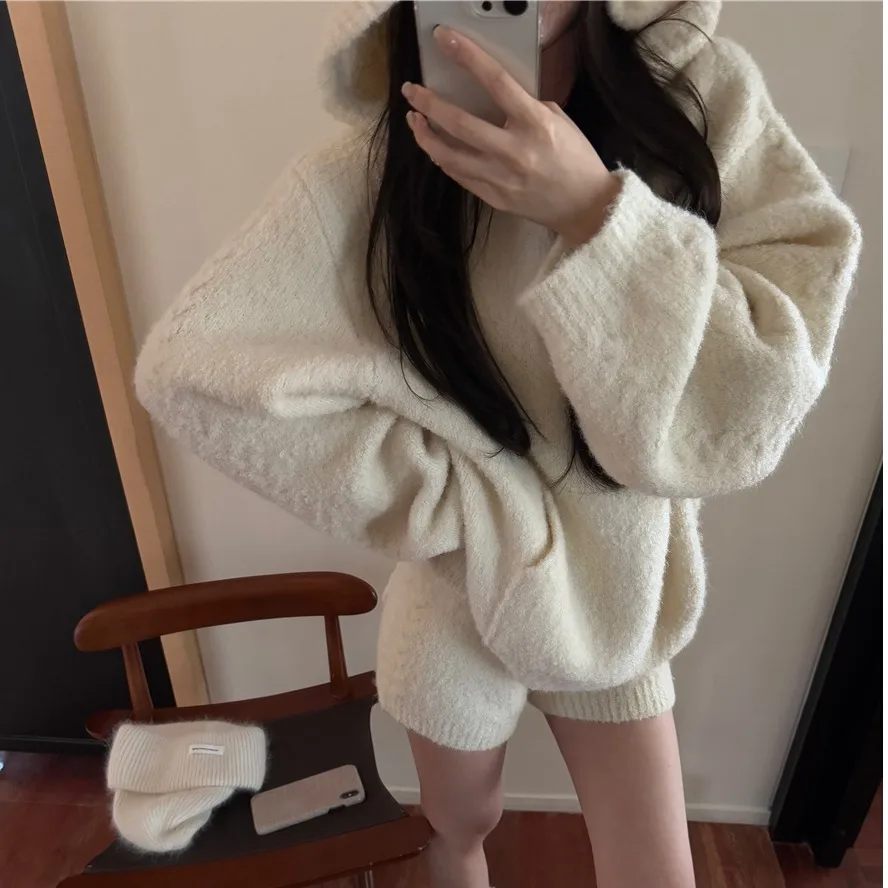 

Korean Retro Lazy Sle Soft Loose Knitted Hat Sweater Top And orts Two-Piece Set Women's Comfortable Long Sve Winter Ou...
