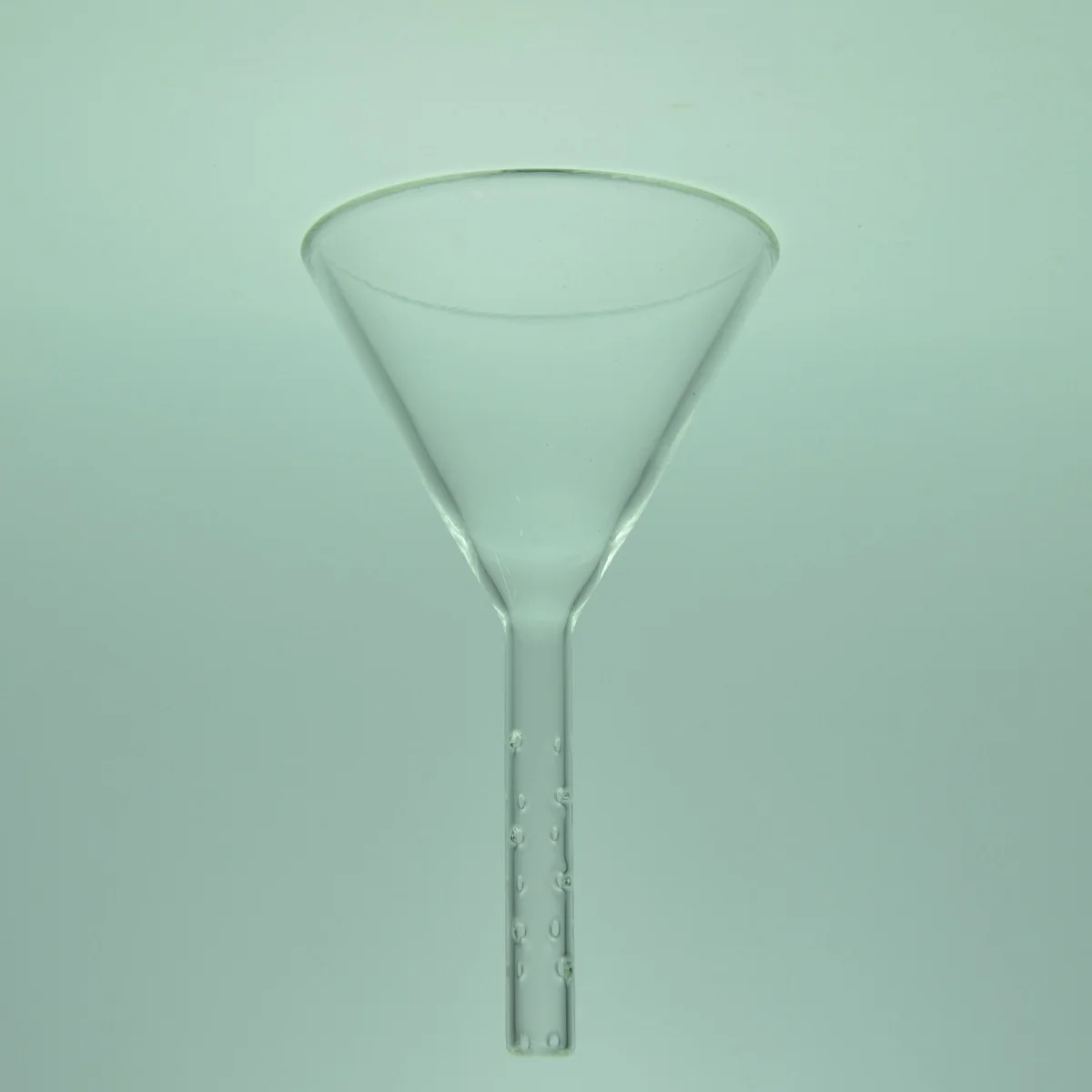 

Glass Feeding Funnel ,60° side angle φ12X100 Multihole Tube,90mm Diameter