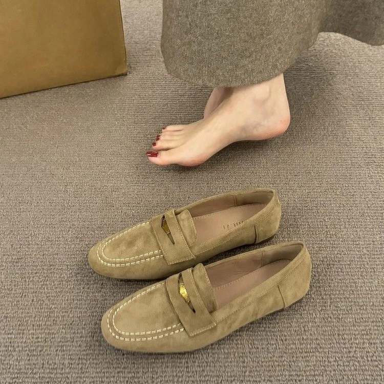

2025 New Spring-Autumn French Retro Round Toe Matte Flat Bottom Slip on Loafers for Women