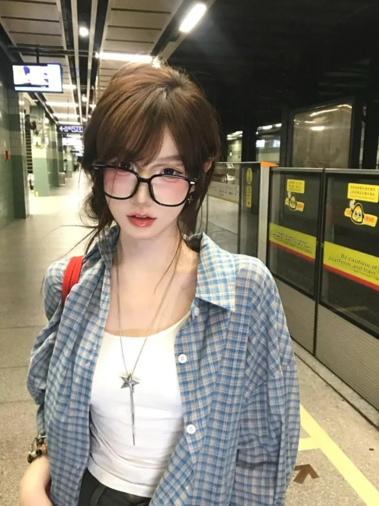 เสื้อคลุมคาร์ดิแกนแขนยาวลายสก็อตสีน้ำเงินสไตล์เกาหลีทรงหลวมสำหรับผู้หญิงใส่ในฤดูร้อน ปกคอตั้ง ป้องกันแสงแดด
