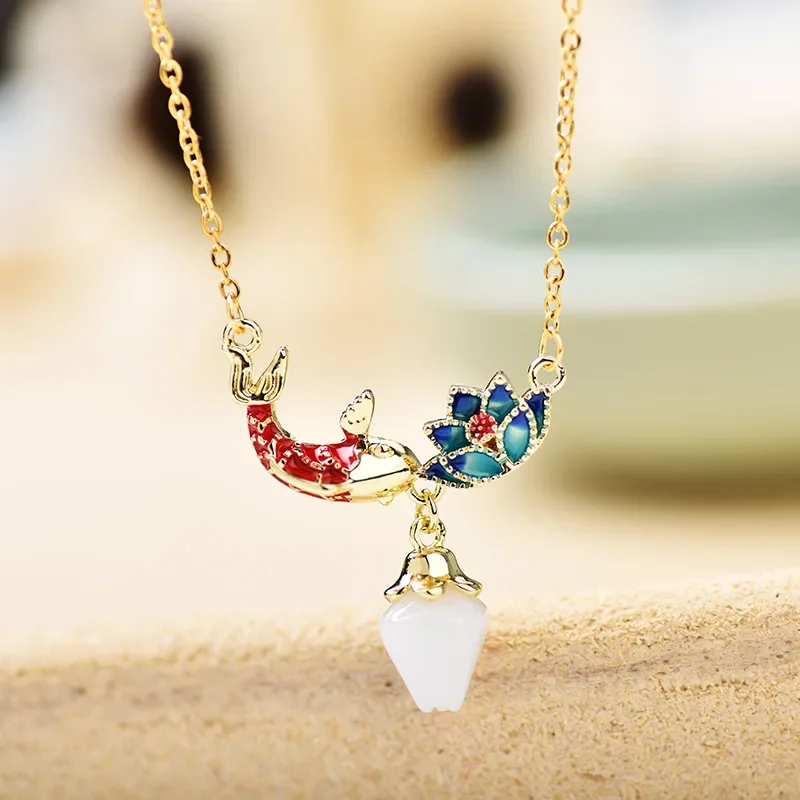 

Koi and lotus pendant necklace, girls' lotus palace gilded cloisonne necklace, elegant and fashionable clothing necklace