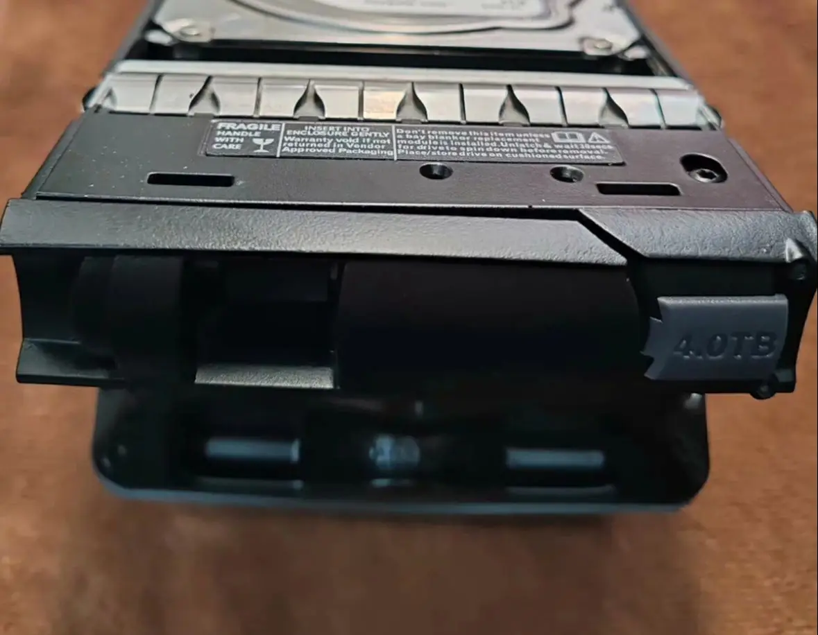 

For 4XB7A14099 01PG622 4T 7.2K 3.5 SAS 12Gb DE storage hard drive