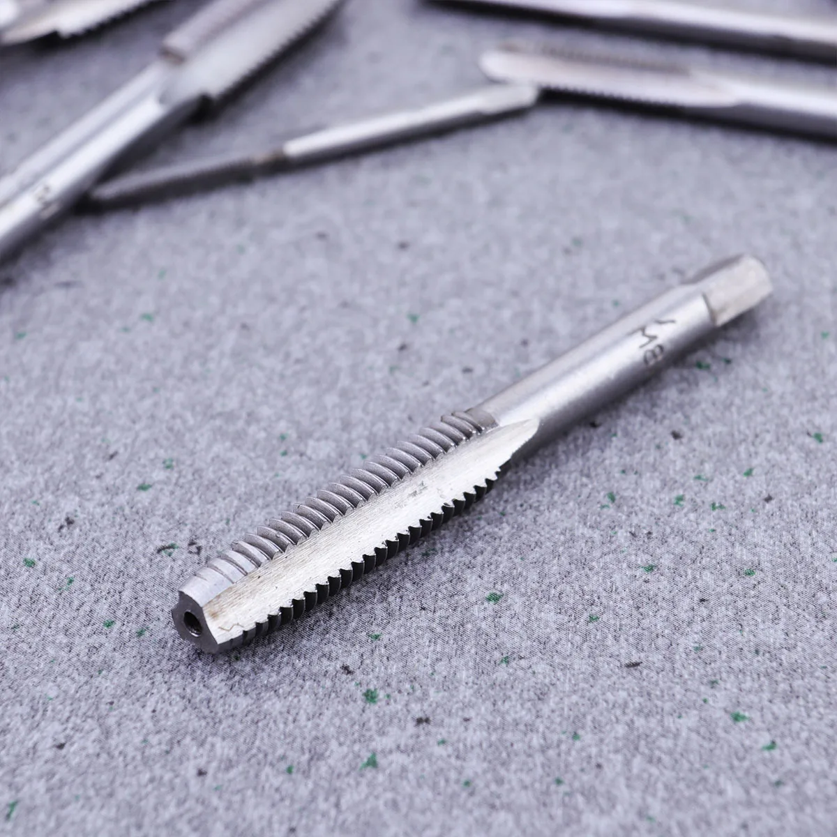 

7Pcs Thread Screw Tap Set Straight Fluted Professional Metalworking Hand Tools Kit for Cutting Repairing Wood Plastic Aluminum