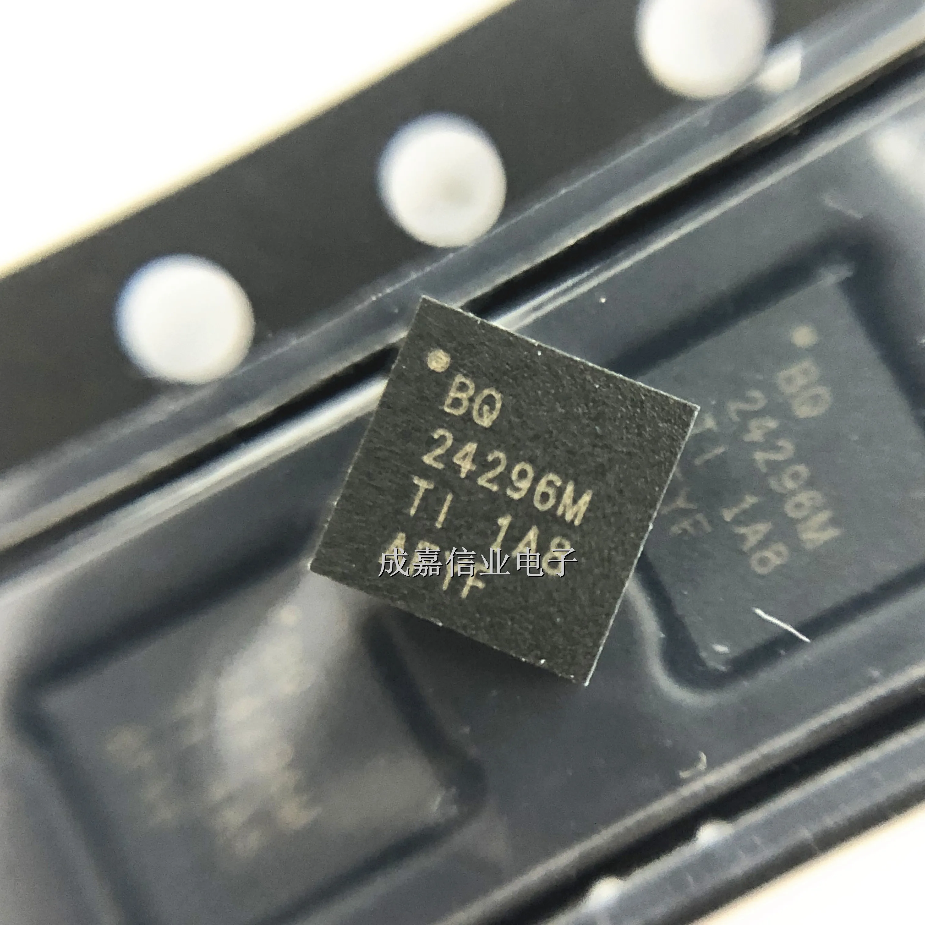 10개/몫 BQ24296MRGER VQFN-24 BQ24296M 배터리 관리 3A 3.9V ~ 6V 작동 온도:- 40C-+ 85C