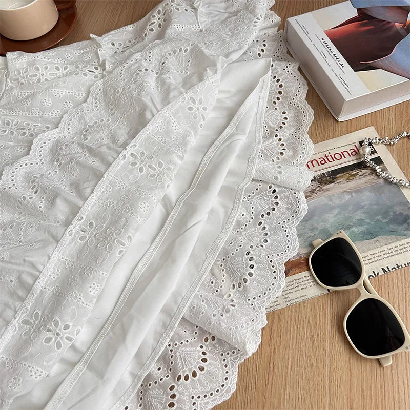 女性の夏のノースリーブホワイトレースドレス韓国スタイル甘いフリルボヘミアンホリデーショートミニドレスエレガントなレディーススリップドレス