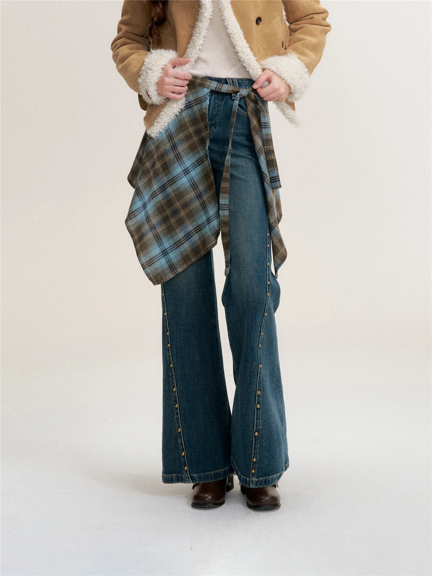 

Женские повседневные джинсы с высокой талией и расклешенными штанинами 6DEWS, с дизайнерскими разрезами, утягивающие, универсальные, из денима с микро-клешем