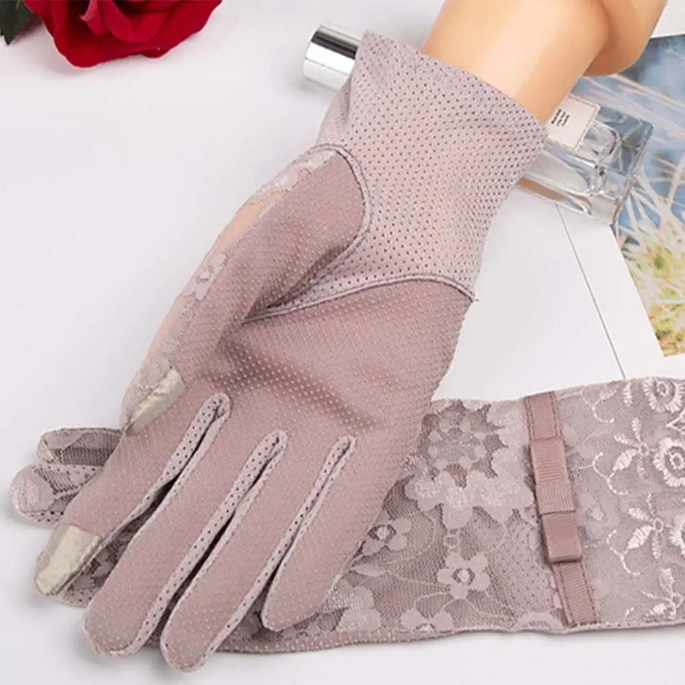 Full-finger Wrist Fashion Lady Lace Flower Women Party Summer Five Fingers Mitts guanti Touch Screen in pizzo guanti sottili