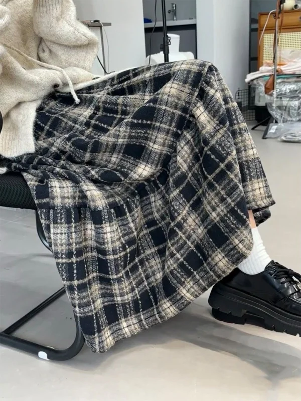 

Women's Retro British Red Plaid Wool Skirt High-waist Mid-length Tiered Skirt Niche Harajuku Preppy Chic Office Commute Outfits