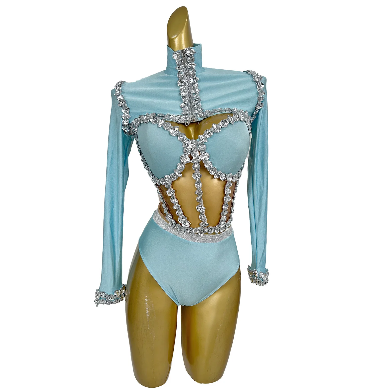 Рисунок 3 - Винтажные костюмы для вечеринок