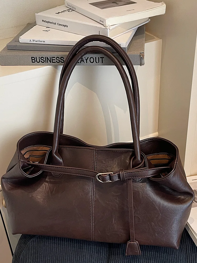 

Autumn new niche women's bags, light luxury portable shoulder bags, atmospheric underarm models, simple commuting