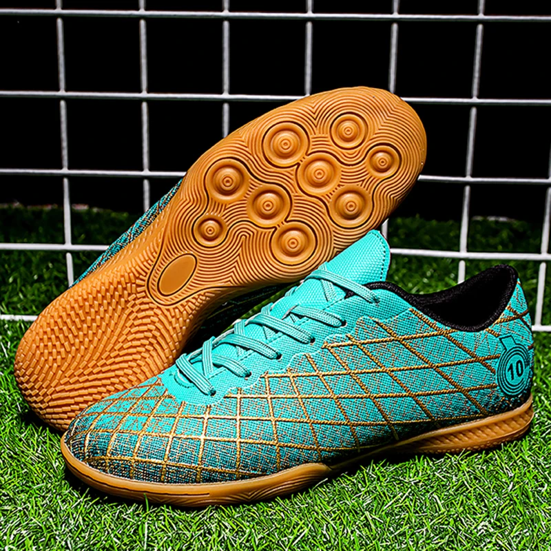 Scarpe da calcio da uomo TF Design personalizzato Scarpe da allenamento stringate da calcio in erba Scarpe da ginnastica da calcio basse leggere ultraleggere 35-47