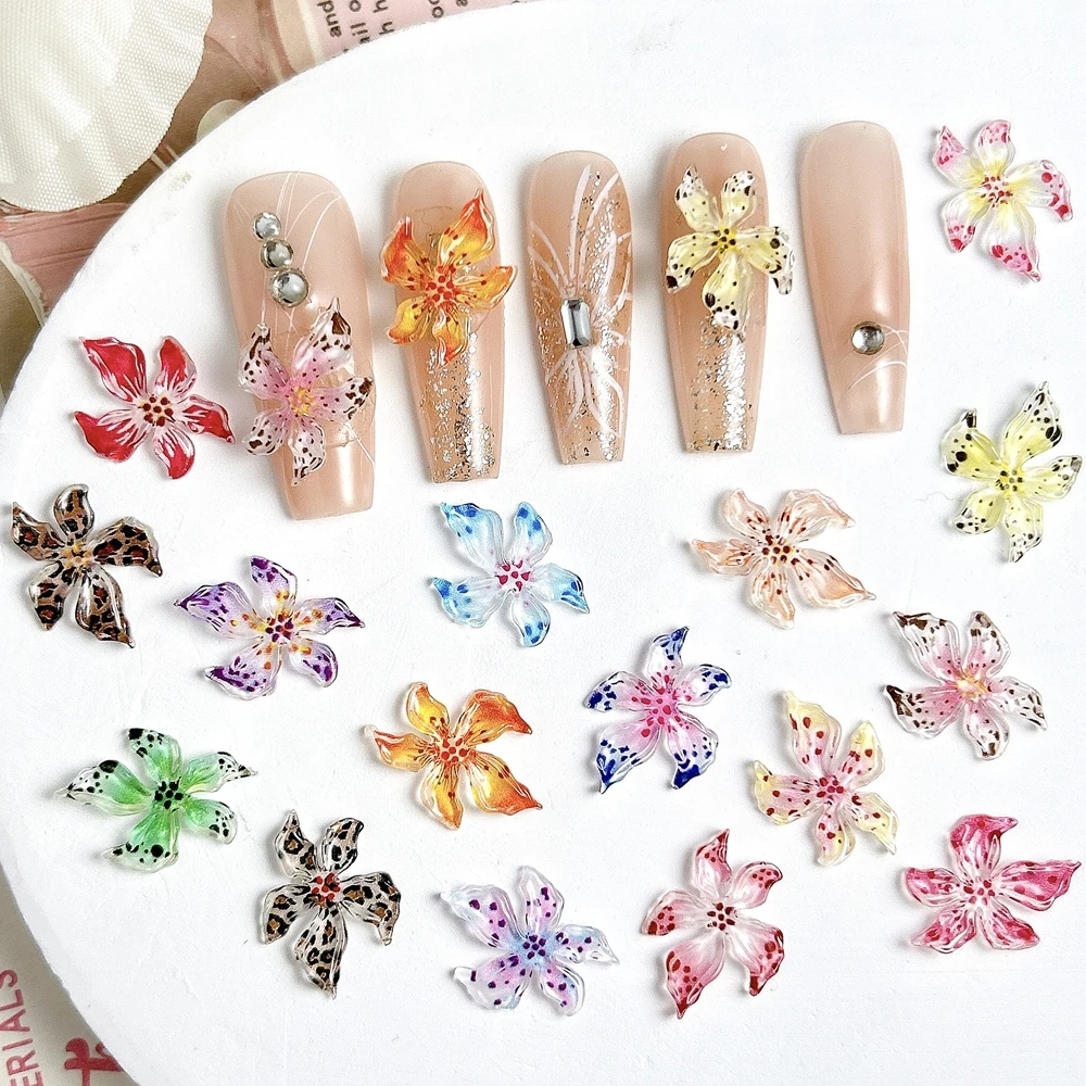 50 pezzi di fiori in acrilico morbido per nail art, accessori, parti in resina per la decorazione delle unghie, design, forniture per manicure, materiale giglio