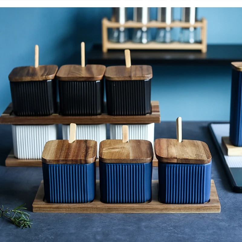 

striped ceramic seasoning oil bottle Kitchen shaker set Lightweight acacia wood