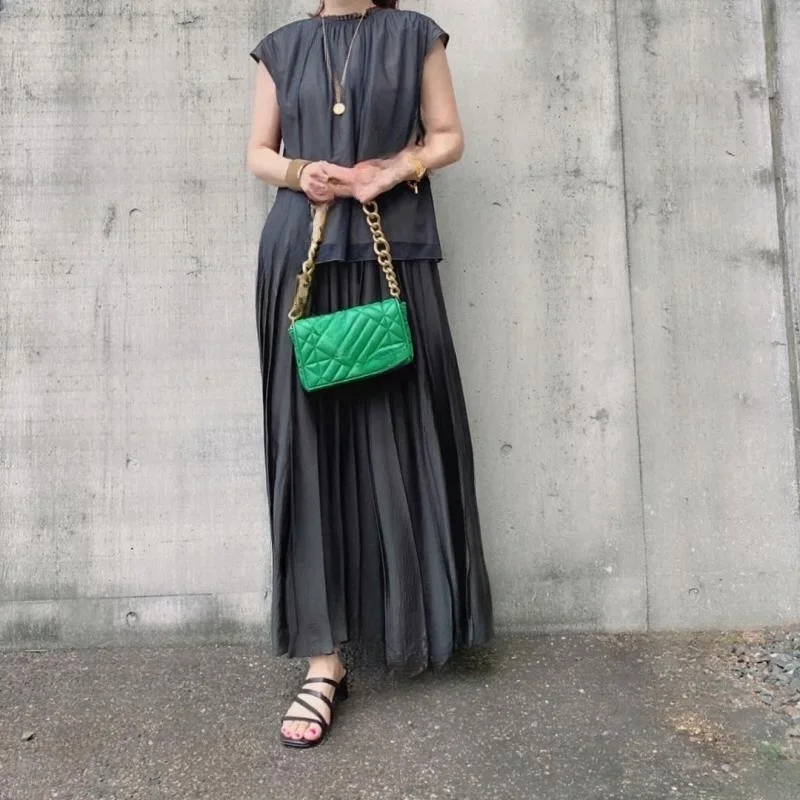 

2025 Summer New Mesh Round Neck Sleeve Top Elastic Waist Half Skirt Two Piece Set