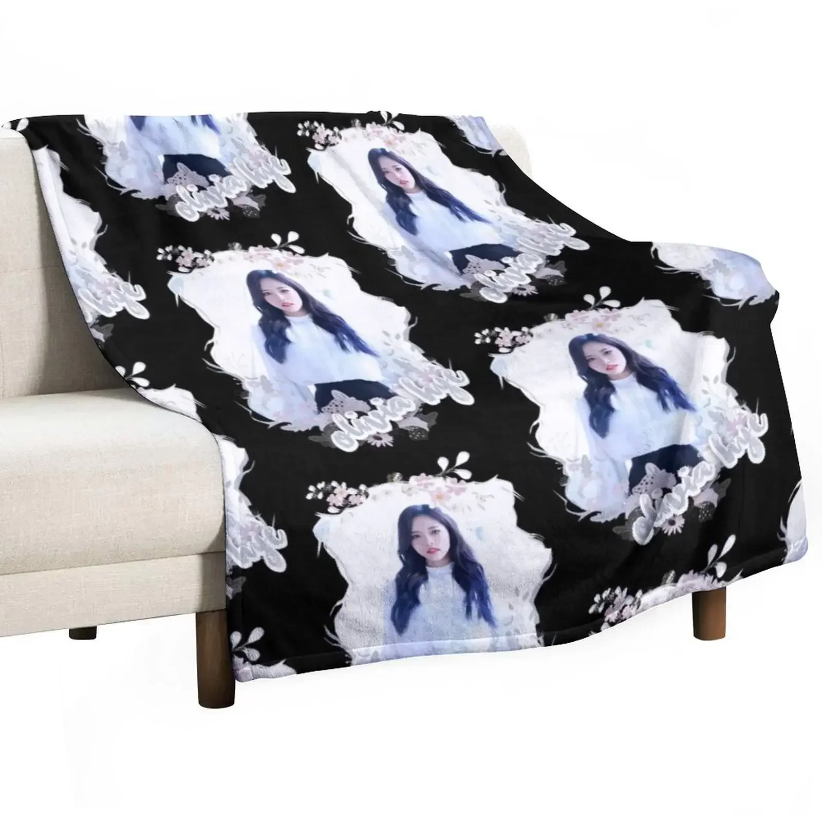 

Loona - Olivia Hye Throw Blanket Plaid Multi-Purpose For Sofa Thin For Decorative Sofa Blankets