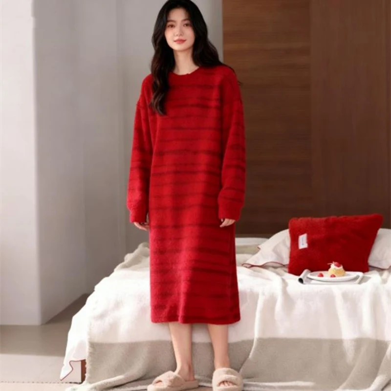 

2025 Winter Long Sleeve Thick Warm Flannel Nightgowns Women Casual Striped Coral Velvet Sleepwear Nightdress Night Dress Nighty