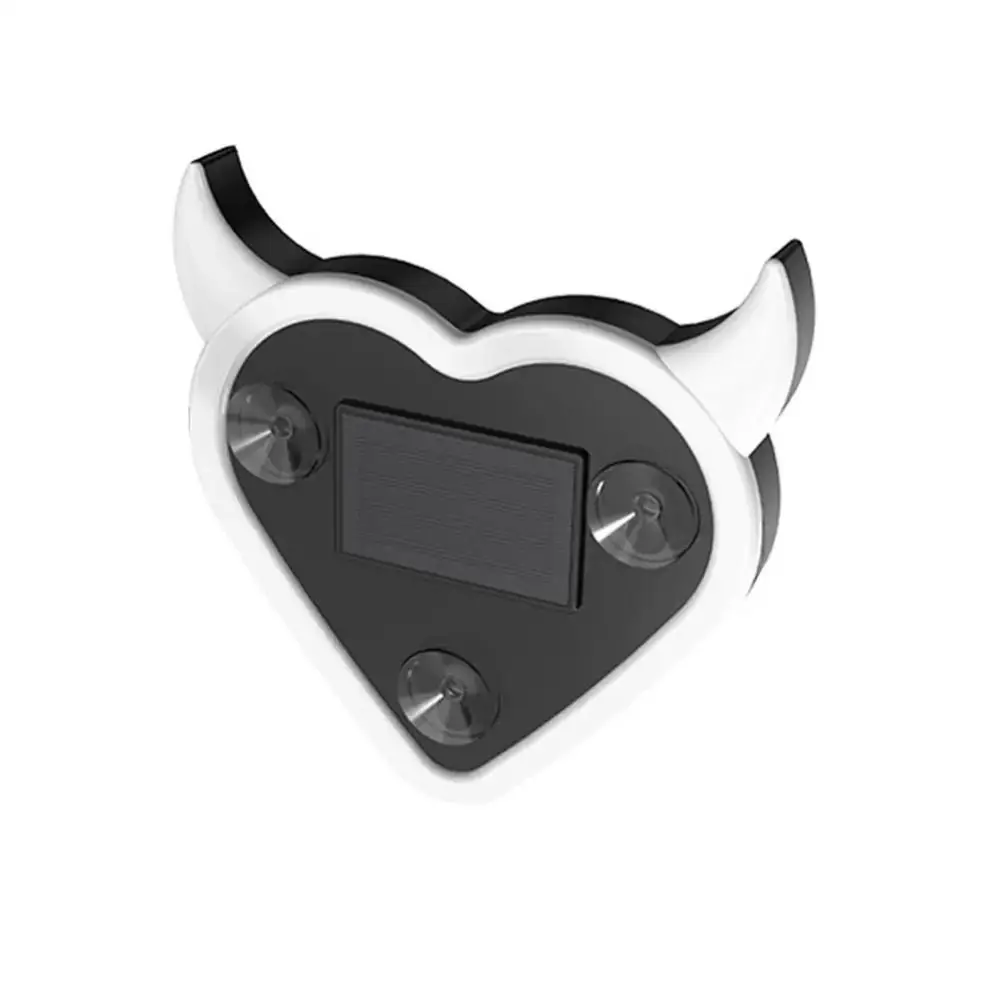 

Пластиковый автомобильный солнечный свет на присоске, треугольный оконный светильник в форме сердца, перезаряжаемый светильник в форме сердца дьявола, салон автомобиля