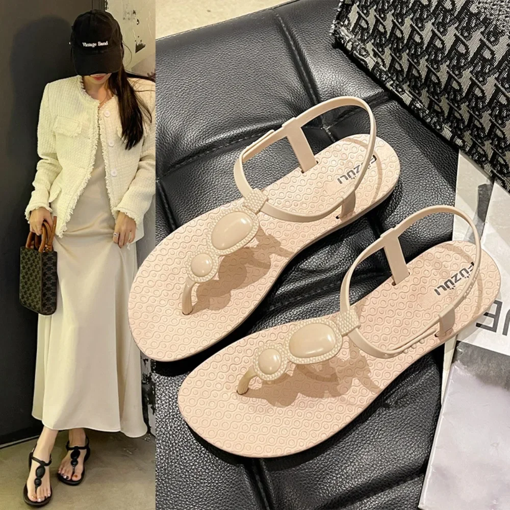 Nuevas sandalias con clip a la moda para mujer en verano, sandalias romanas planas frescas y transpirables, sandalias de playa al aire libre, sandalias de playa