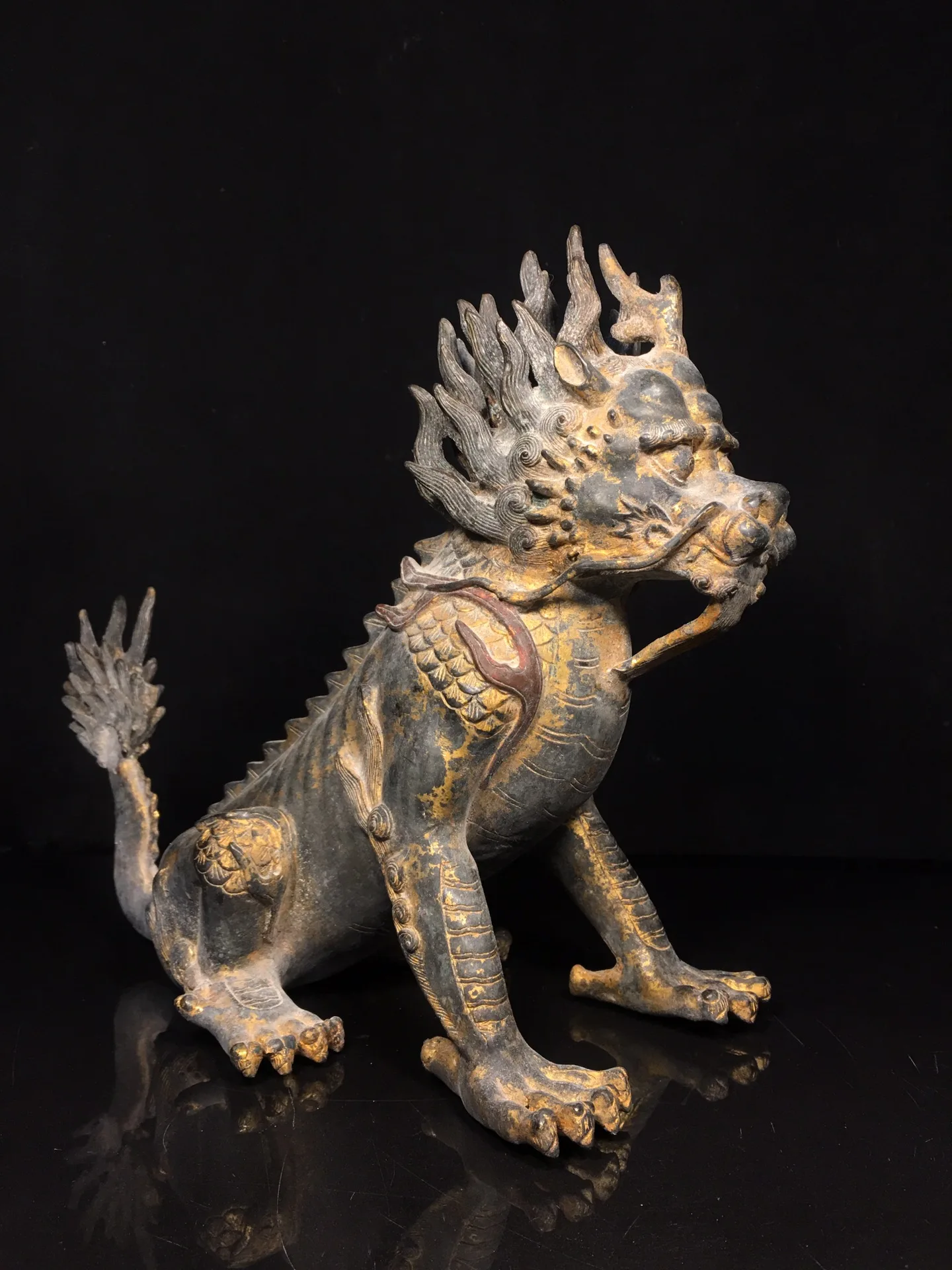 Old Bronze Gilded Cinnabar Mud gold Kirin Statue mythical beast Fire Qilin Amass wealth Ornaments Town house