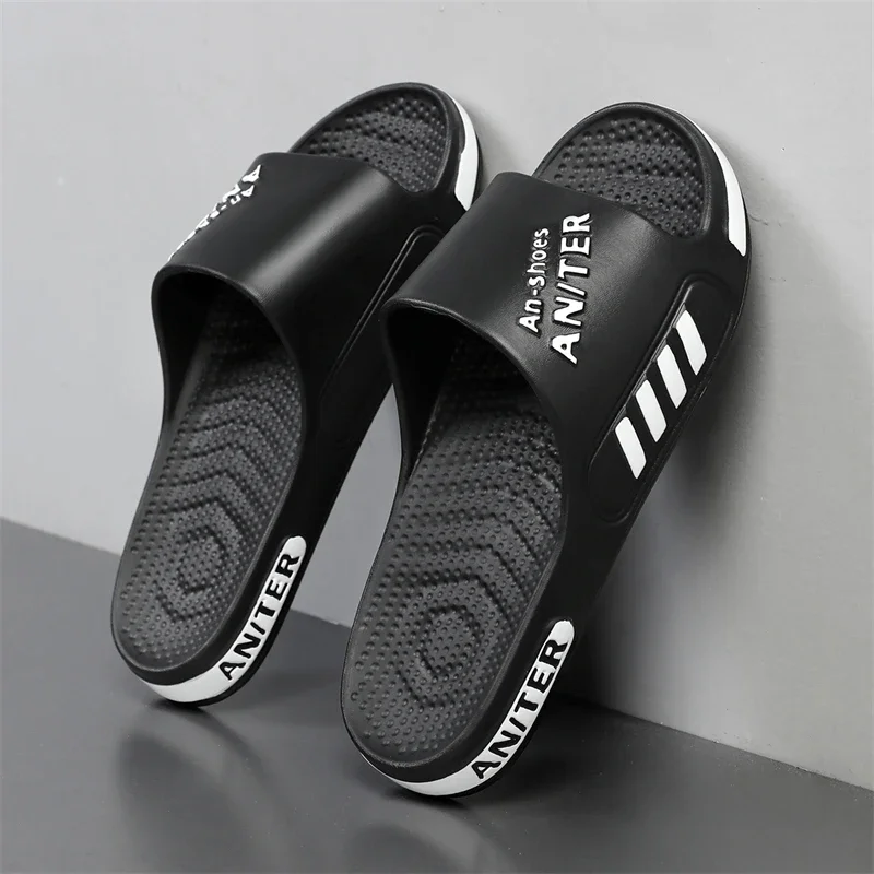 

Мужские летние шлепанцы с плоской подошвой, домашние тапочки для мужчин, модные сандалии с открытым носком, легкие пляжные туфли, большие размеры мужской обуви