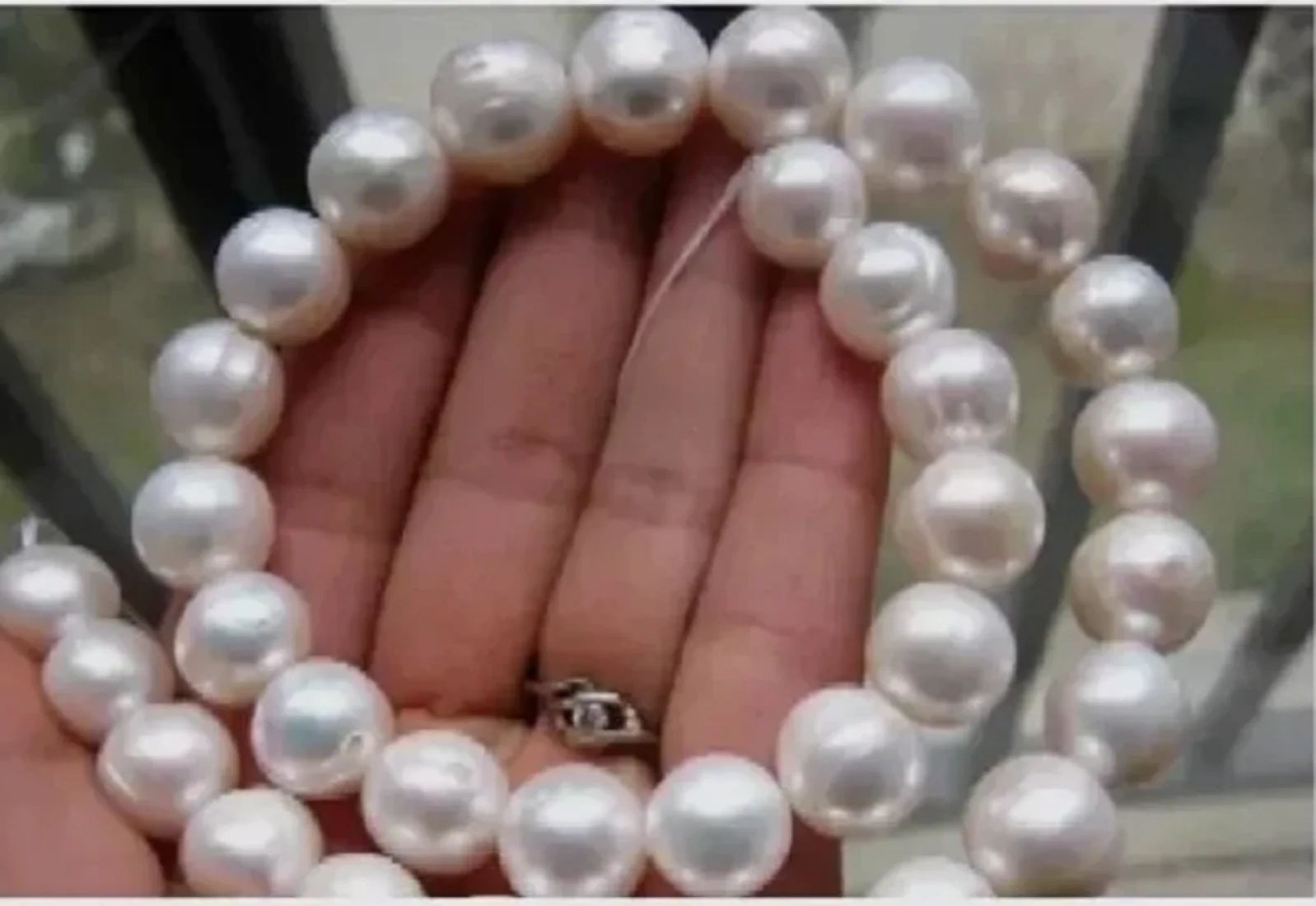 

Beautiful AAA 11-12mm Natural South Sea Baroque Pearl Necklace 14K Gold Buckl