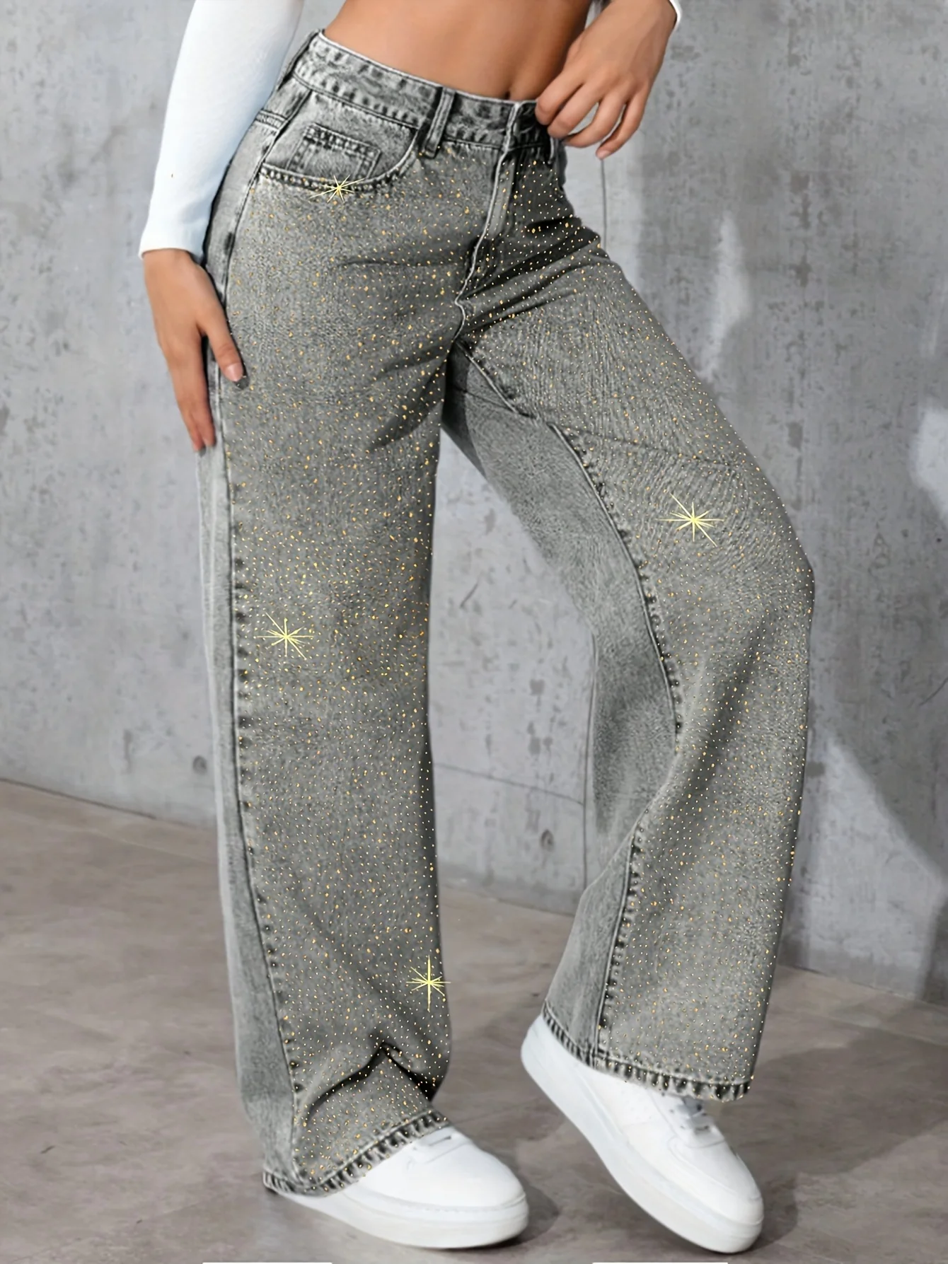 Y2K elegante en stijlvolle damesjeans met volledige strass versierde grijze rechte pijpen, versierd met fonkelende gouden strasssteentjes