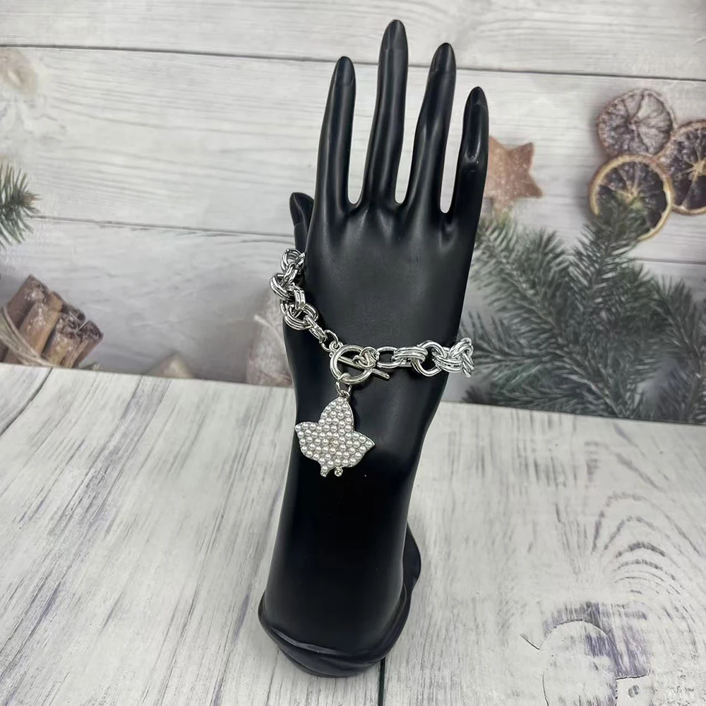 All white pearl Ivy accessory bracelet necklace set