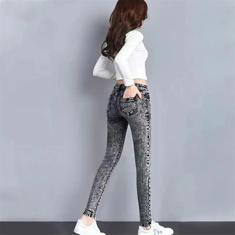 2025 New Spring Winter Women Denim Pants Fashion Snowflake color Jeans Wide-Leg Pants Female Tide High Waist Pants