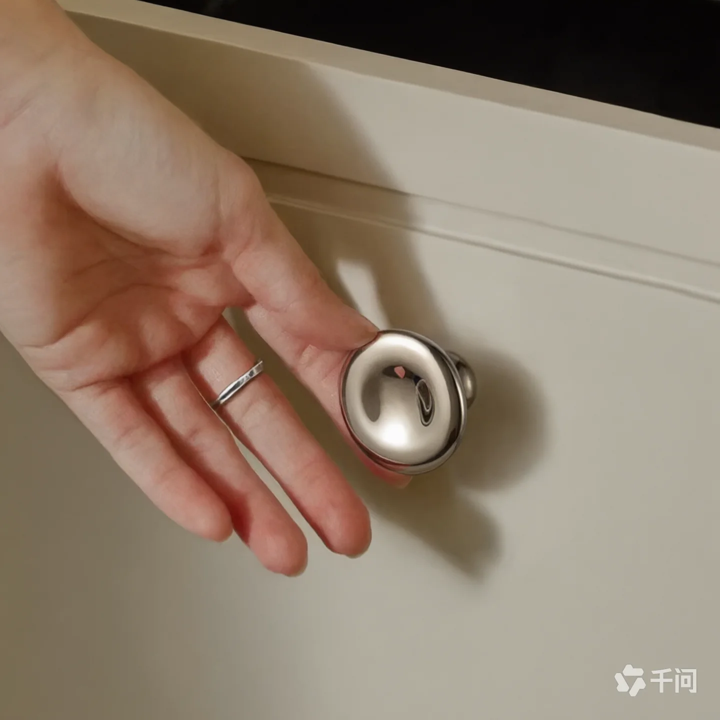 Brass Furniture Handle Glossy Chrome Cabinet Bar Pulls European Minimalist Handle Bedroom Bedside Mushroom Knob and Handle