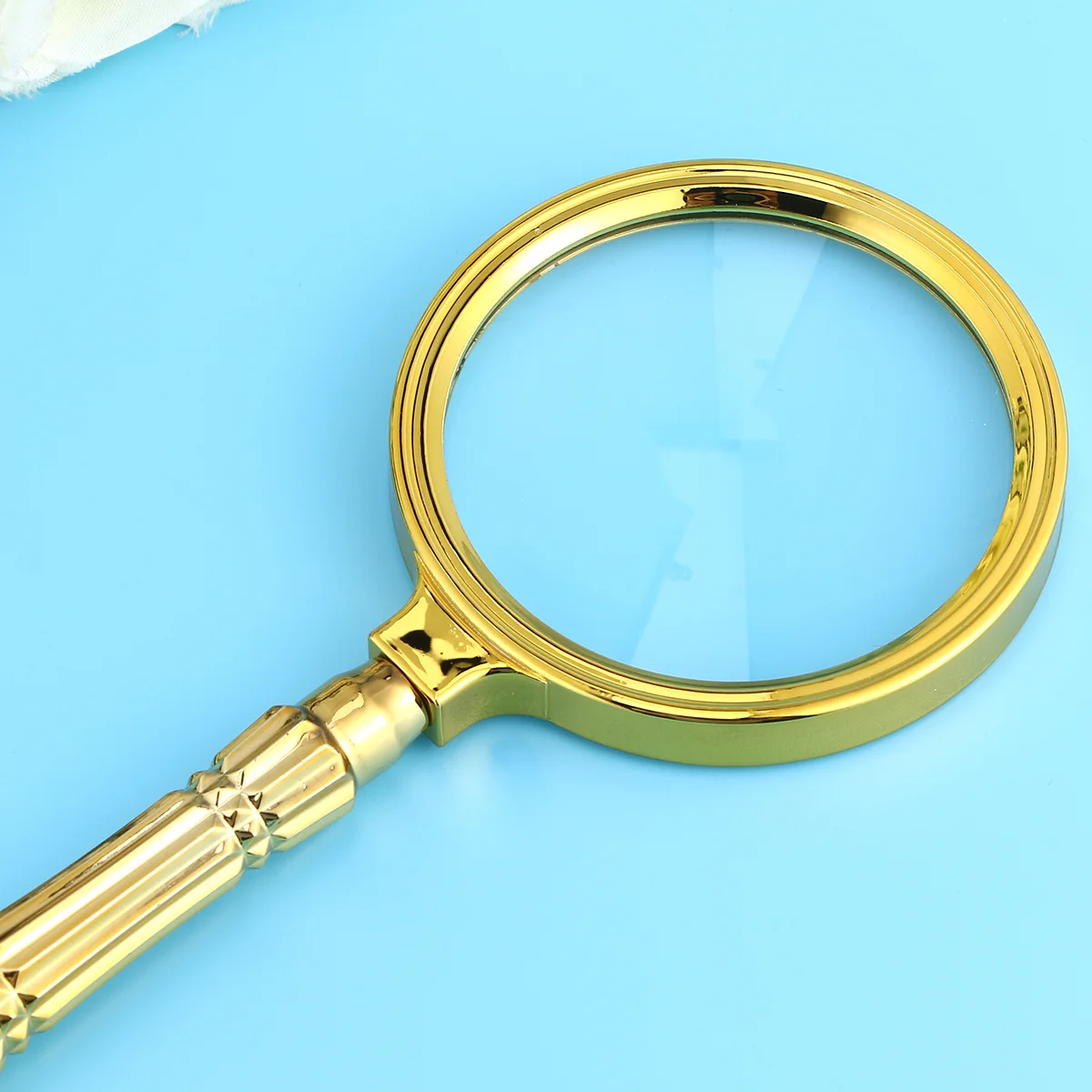 

80mm Handheld Gold Plated Magnifying Glass Retro Design Lightweight for Book Map Reading Inspection Distortion-Free Lens