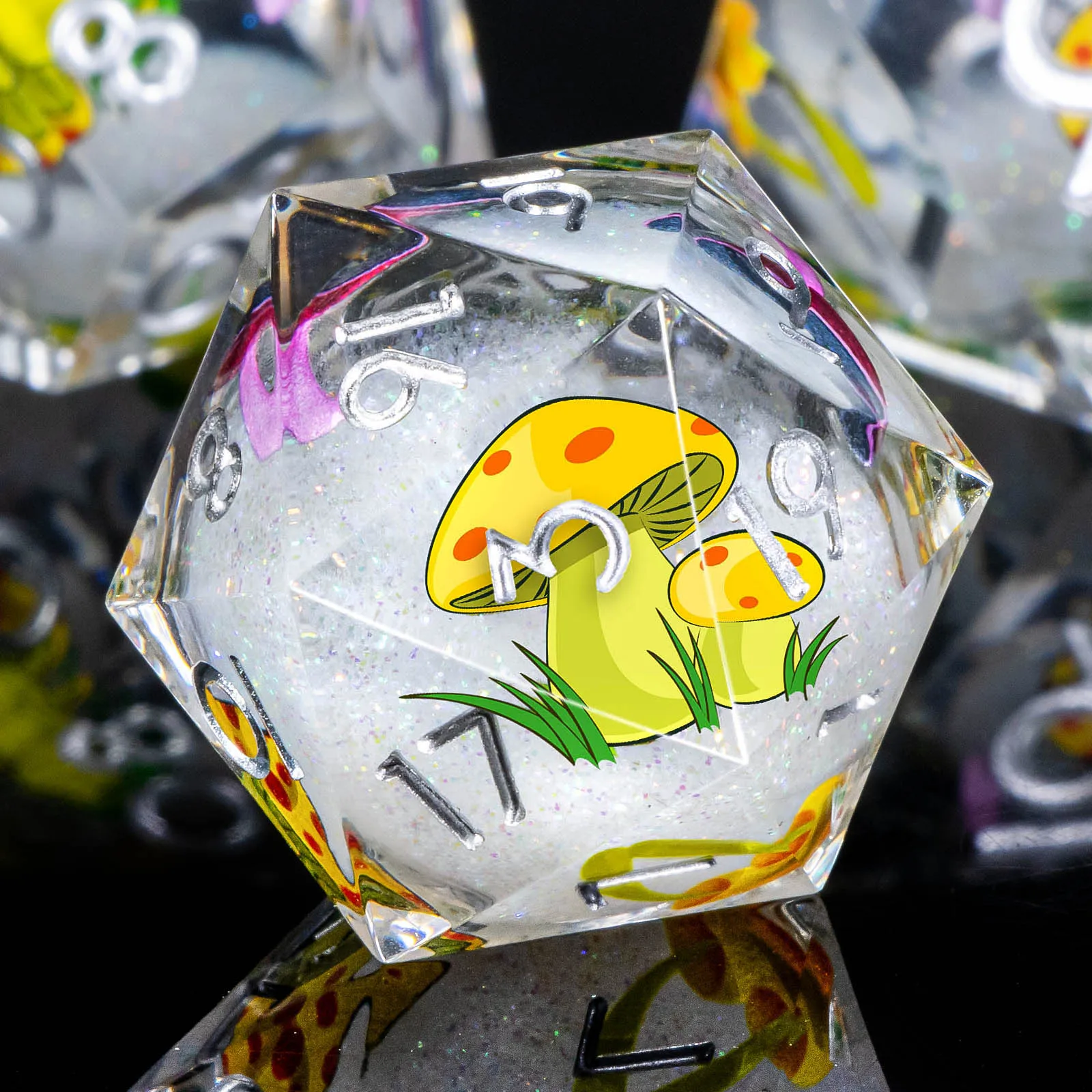 

DND Liquid Core Dice, 7 шт. Набор кубиков из смолы с острыми краями в виде гриба для Dungeon and Dragon, ролевые игральные кости D&D D20 D12 D10 D8 D6 D4