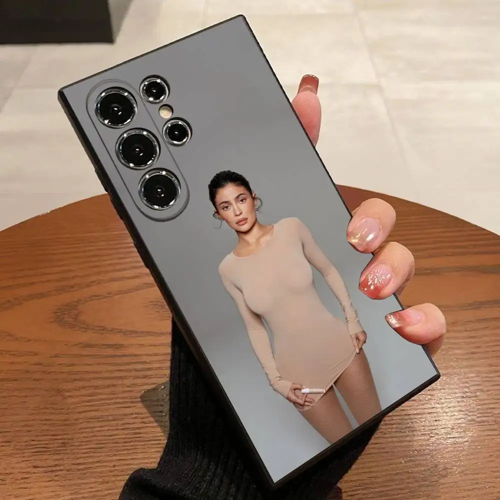 K-Kylie Jenner Telefoonhoesje voor Samsung S25,S24,S21,S22,S23,S30,Ultra,S20,Plus,Fe,Lite,5G Black Box