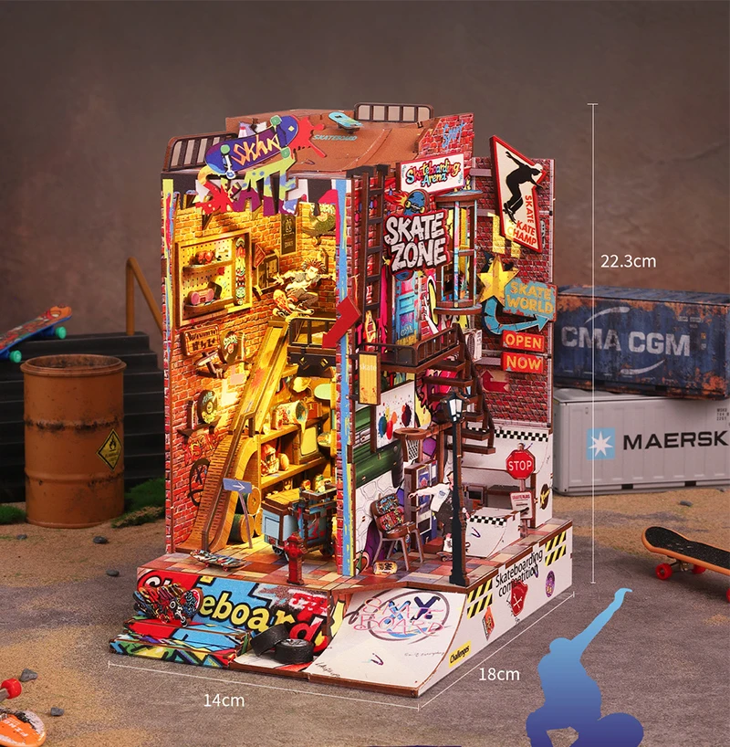 DIY Wooden Skateboarding Competition Book Nook Shelf Insert Kit Miniature Model Kits Bookshelf Bookend for Friends Birthday Gift