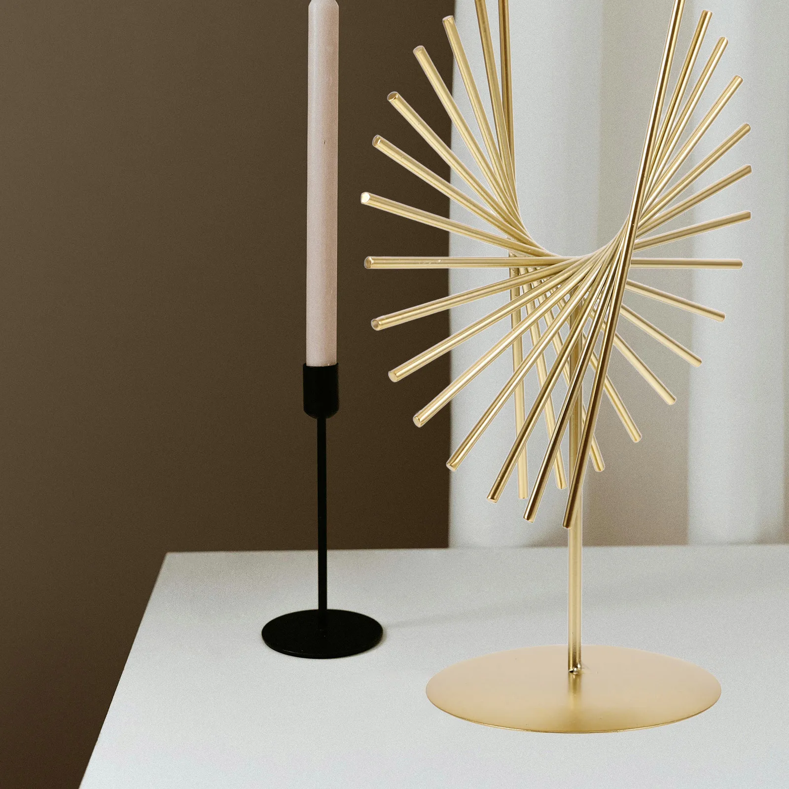 

Abstract Metal Lines Sculpture Modern Table Ornament Desk Decoration Creative Metal Art Craft Decor Abstract Lines Sculpture